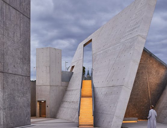 National Holocaust Monument
