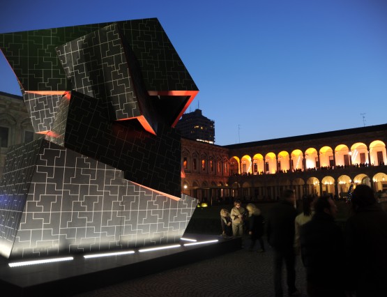 Beyond the Wall – Interni Installation