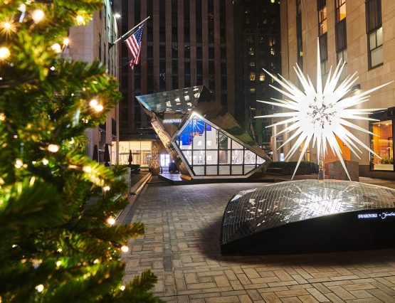 Swarovski Star and Kiosk